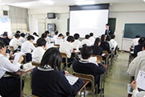 Lecture at an elementary school